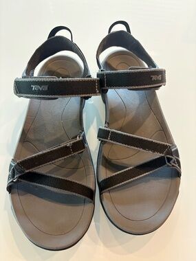 Teva Black & Gray Adjustable Strappy Sandals, 7.5